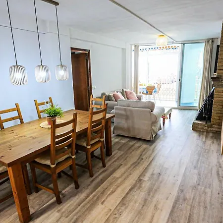 Horizonte Only Families Apartment