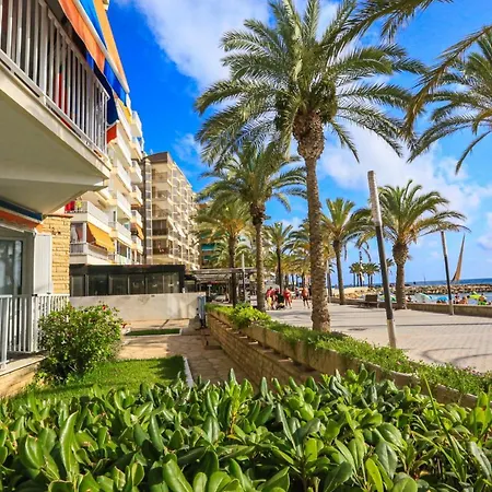 Horizonte Only Families Apartment *